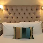 Maples House Hotel
