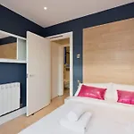 2 Bedroom Rooftop Apartment In Temple Bar Sleeps 6