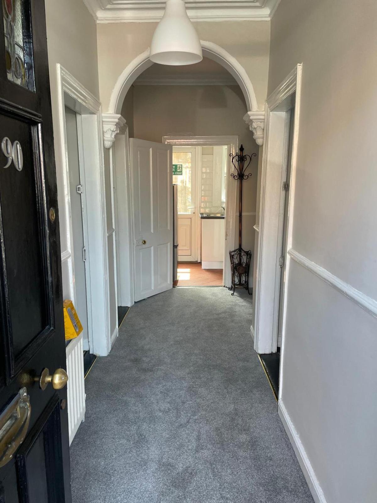 Superb Triple Near Croke Park - 5 Guest house