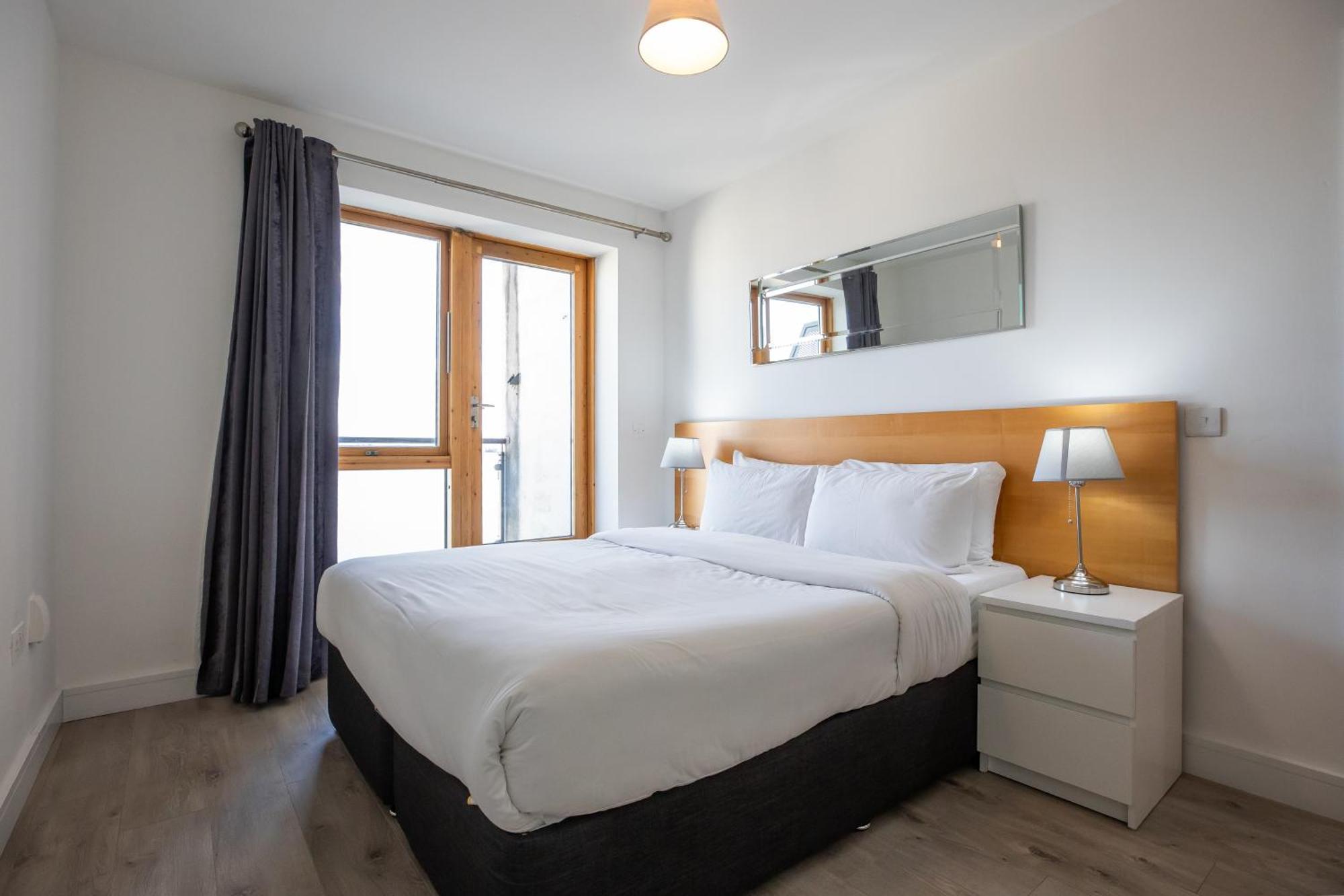 Parnell Corner Apartment *