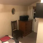 Private Comfortable Bedroom With Ensuite