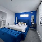 Hot Tub Luxe Villa In The Heart Of Dublin