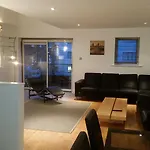 Metrostays - Stephen\'S Green 7-3