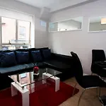Henry Street Aparthotel