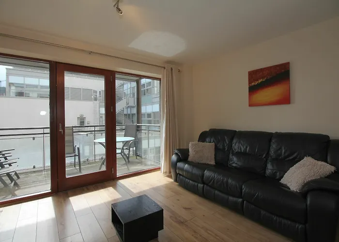 Point Village Modern Apartment