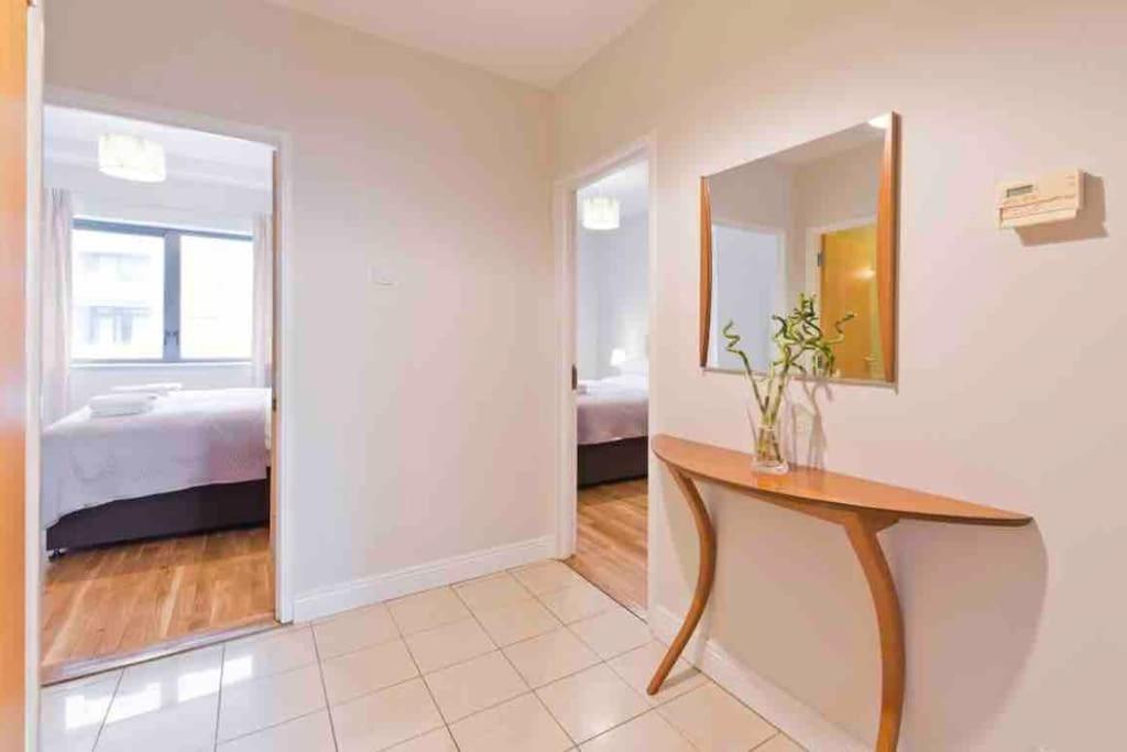 Luxury Two Bedroom In Apartment