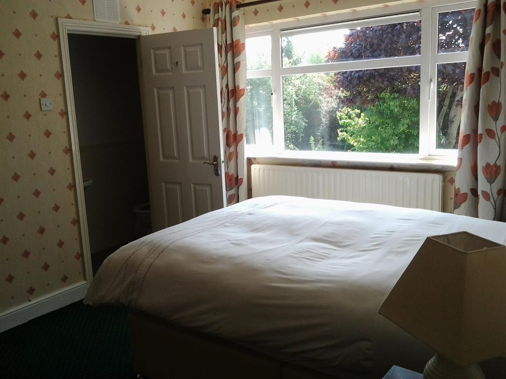 Bed & Breakfast Donnybrook 3*