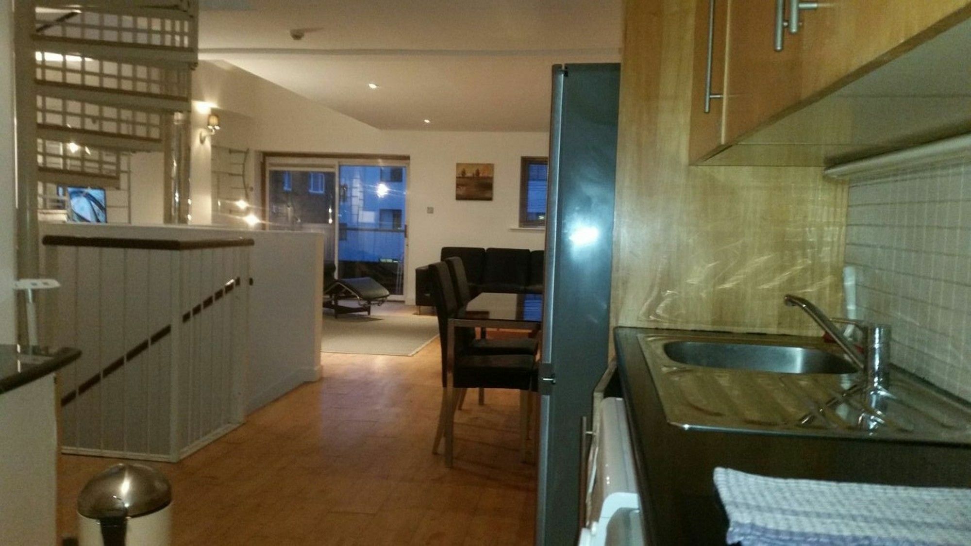 Metrostays - Stephen's 7-3 * Dublin