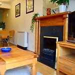 2 Bedroom Apartment Beside Merrion Square