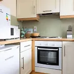 Artist\'S Central Apartment!