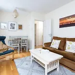Artist\'S Central Apartment!