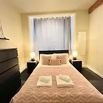 Temple Bar Central Apartment