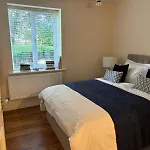 Modern Apt 3 Bedrooms Near Dundrum