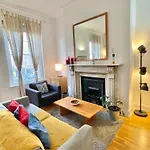 1 Bedroom Apartment In Temple Bar