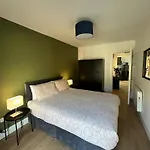 Modern City Centre Apartment