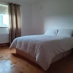 Room In Guest Room - Room 1 Williamstown, Ireland