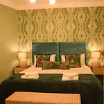 Avoca House B&B