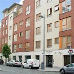 Foley Street Apartment