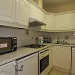 Middle Gardiner Street Apartment