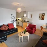 Metrostays - Stephen\'S Green 7-1