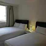 Metrostays - Antiques Quarter