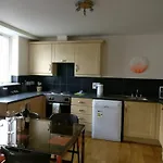 Metrostays - Antiques Quarter