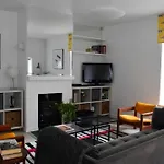2 Bedroom Flat In Central Dublin Sleeps 4
