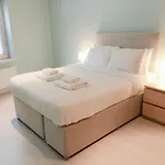 2 Bedroom Home With Private Patio