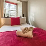 5Starstay The Oscar Wilde Suite