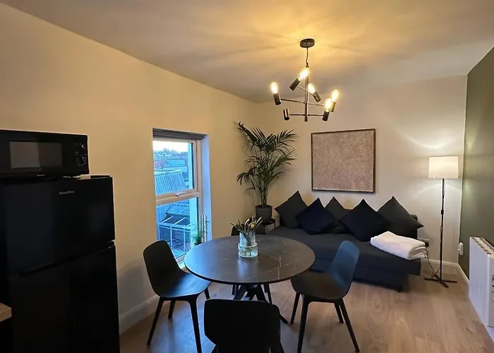 Modern City Centre Apartment