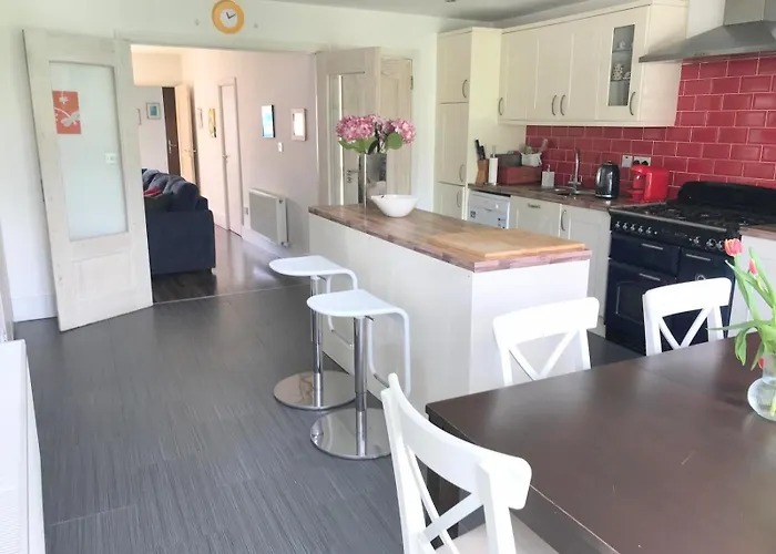 Spacious 3 Bed Townhouse In Dublin 12