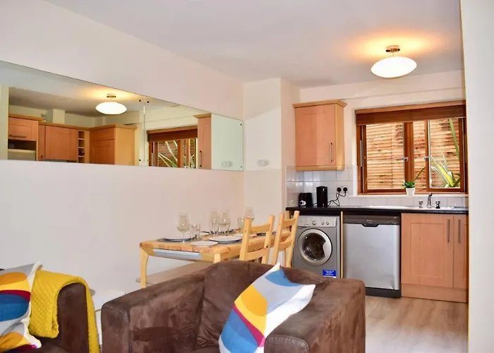 Spacious And Bright 2 Bedroom Apartment In Dublin 2