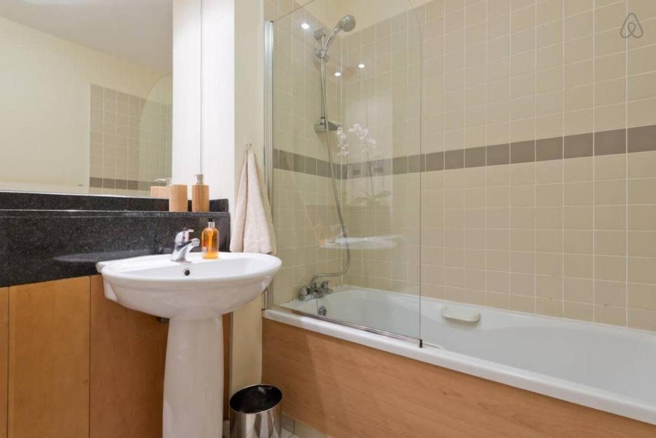 Apartment Stylish 3-bed Penthouse In Silicon Docks