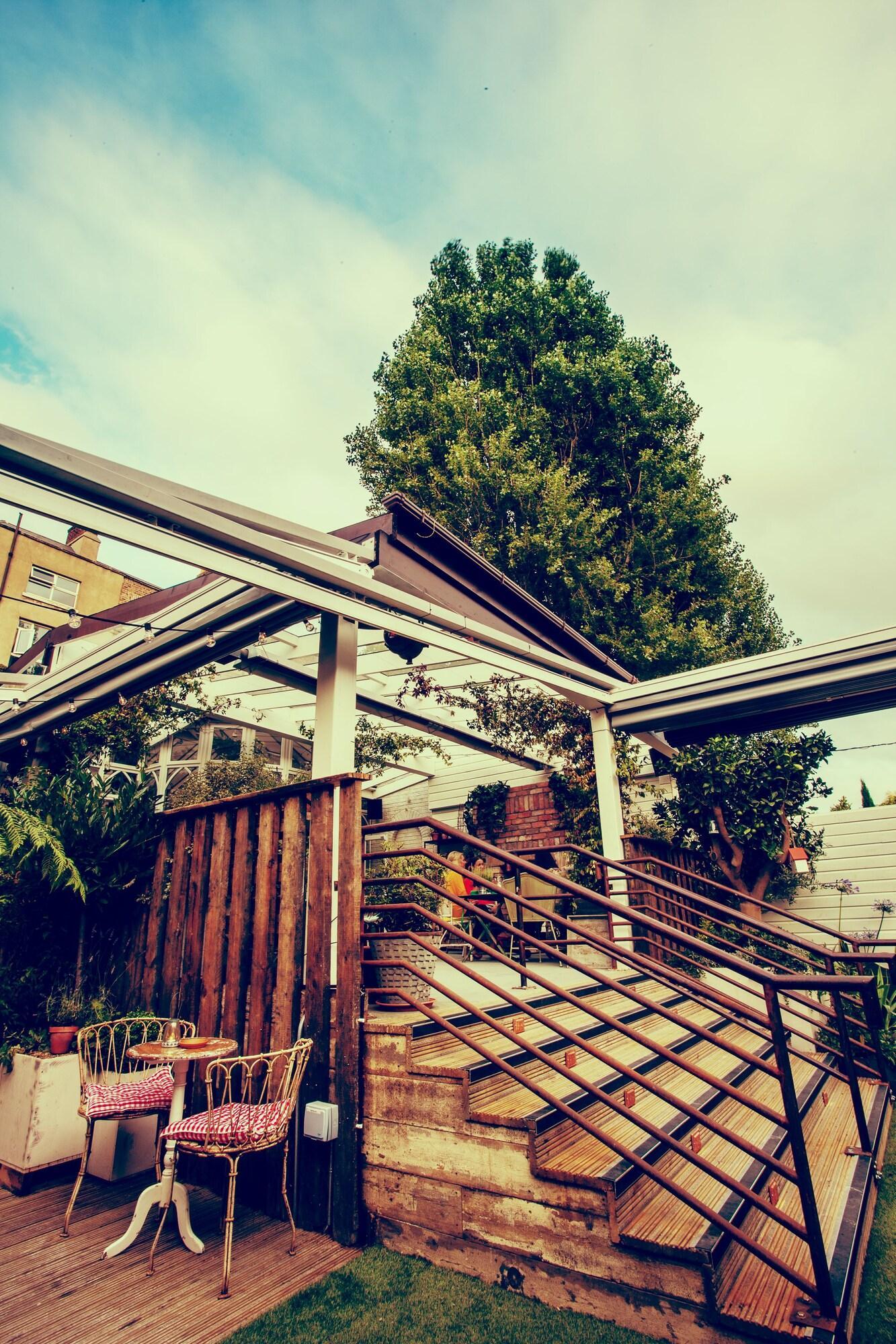 House Hotel