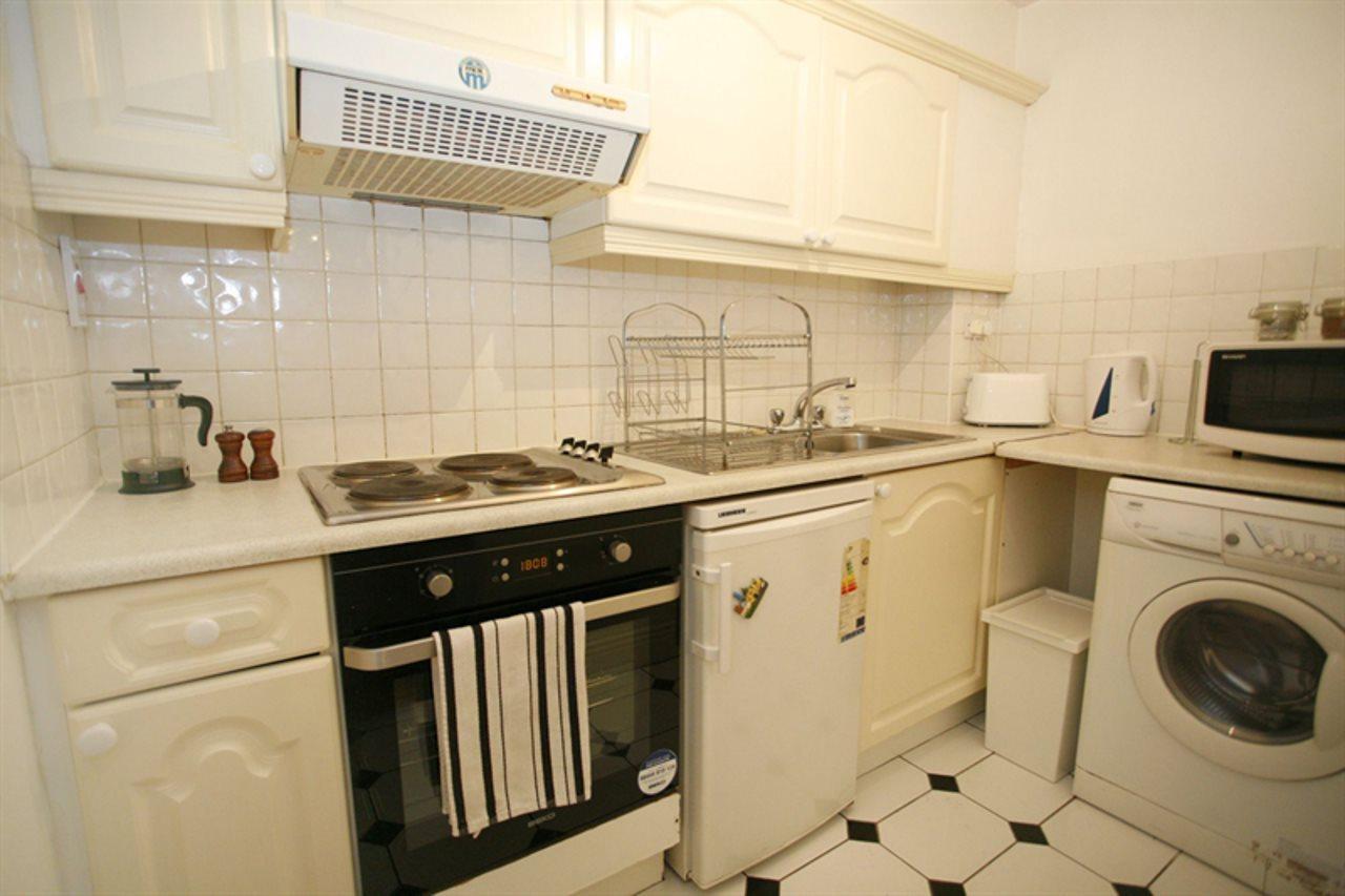 Short Let Direct - St Augustine St D8 Apartment