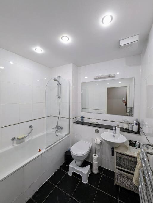 Family Friend & Smart Apartment