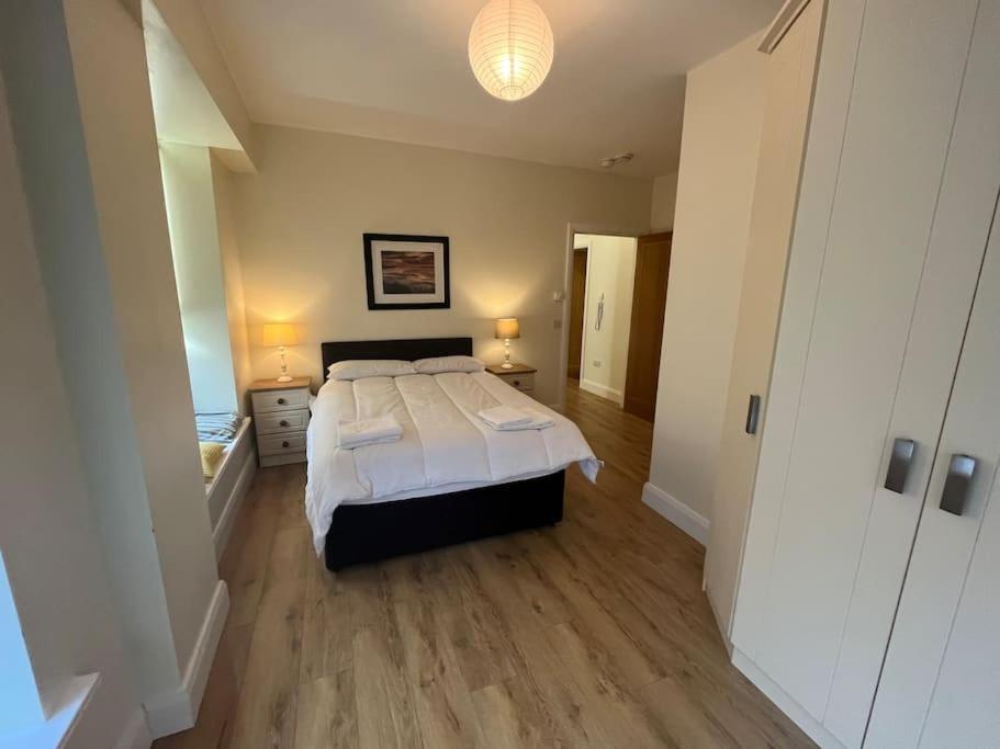 Beach Gem 5 Adult Spaces Plus Child Apartment Dublin