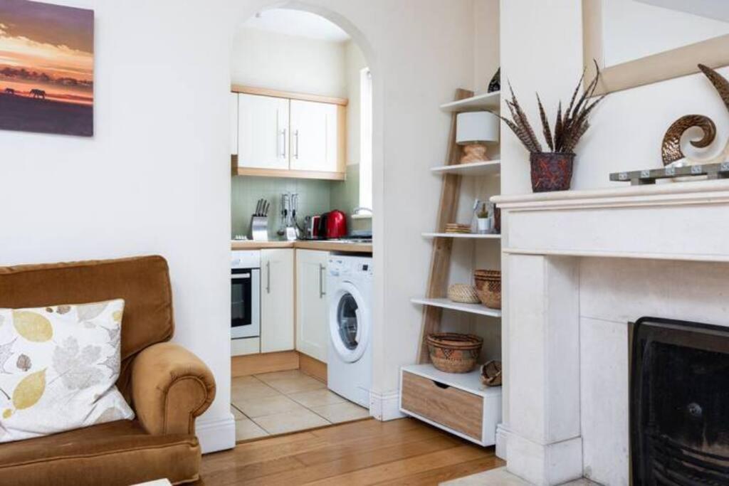 Apartment Artist's Central Apartment! *