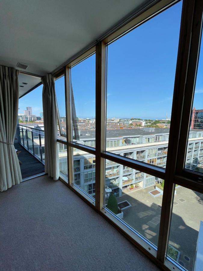 Stunning Modern In The Gasworks Apartment Dublin