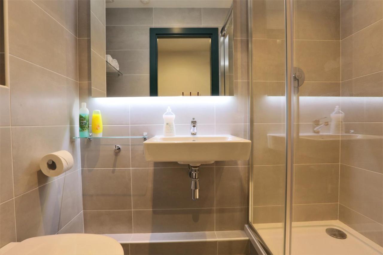 Destiny Student - Parkgate (adults Only) Apartment *