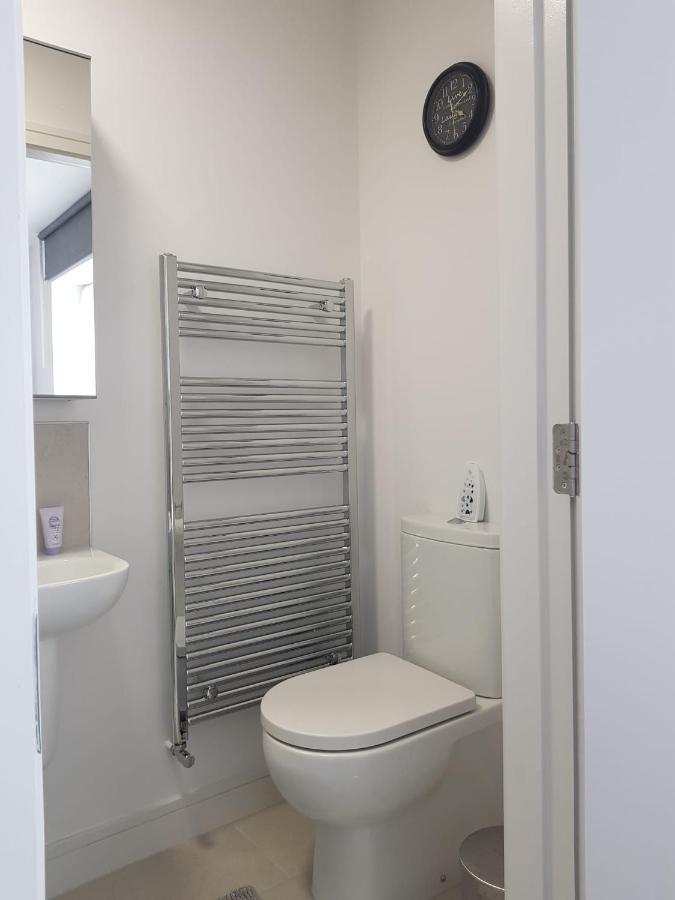 Barnoaks House - Private Ensuite Bathroom Homestay *