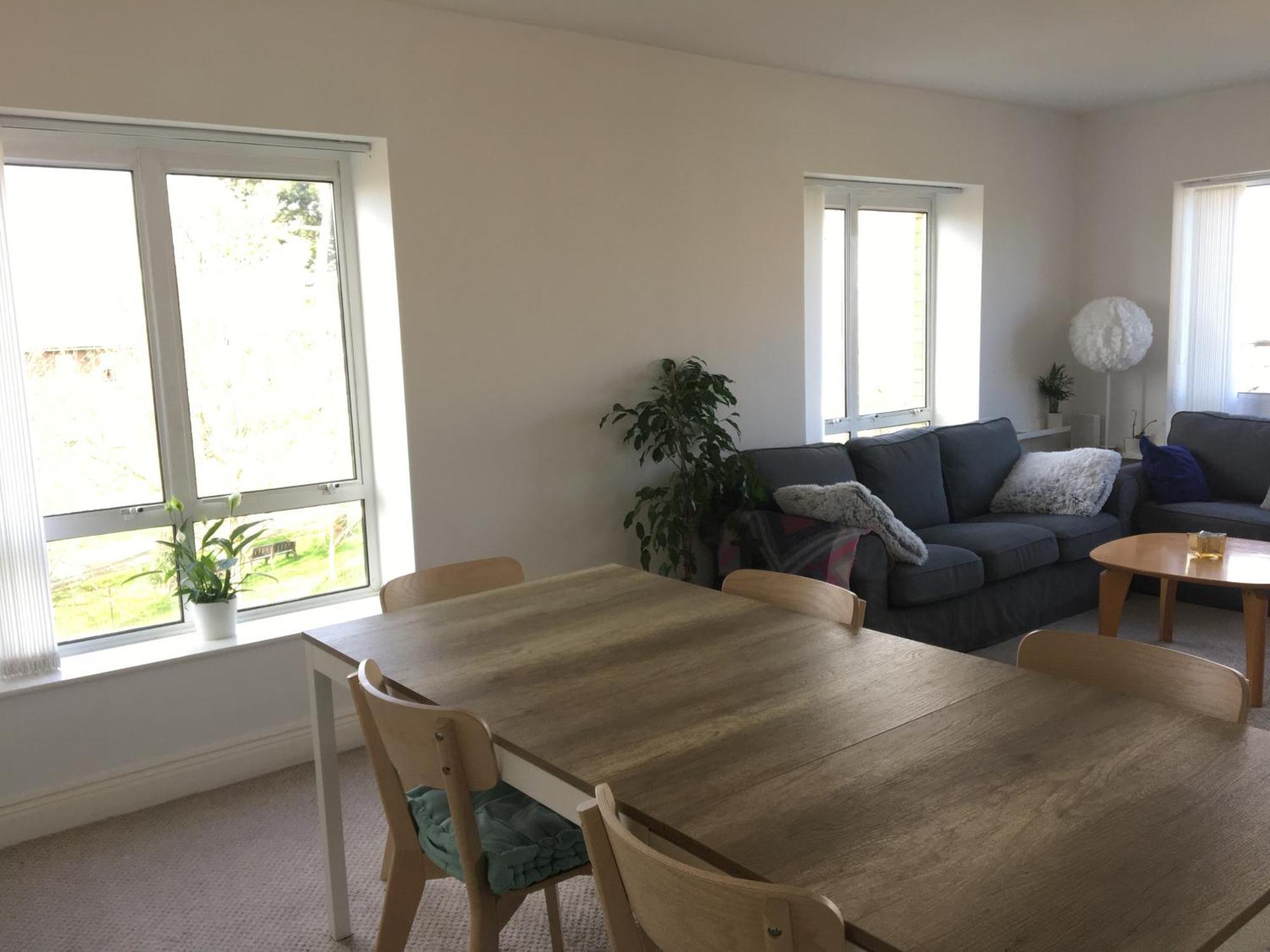 Spacious 3 Bedroom With Parking Apartment