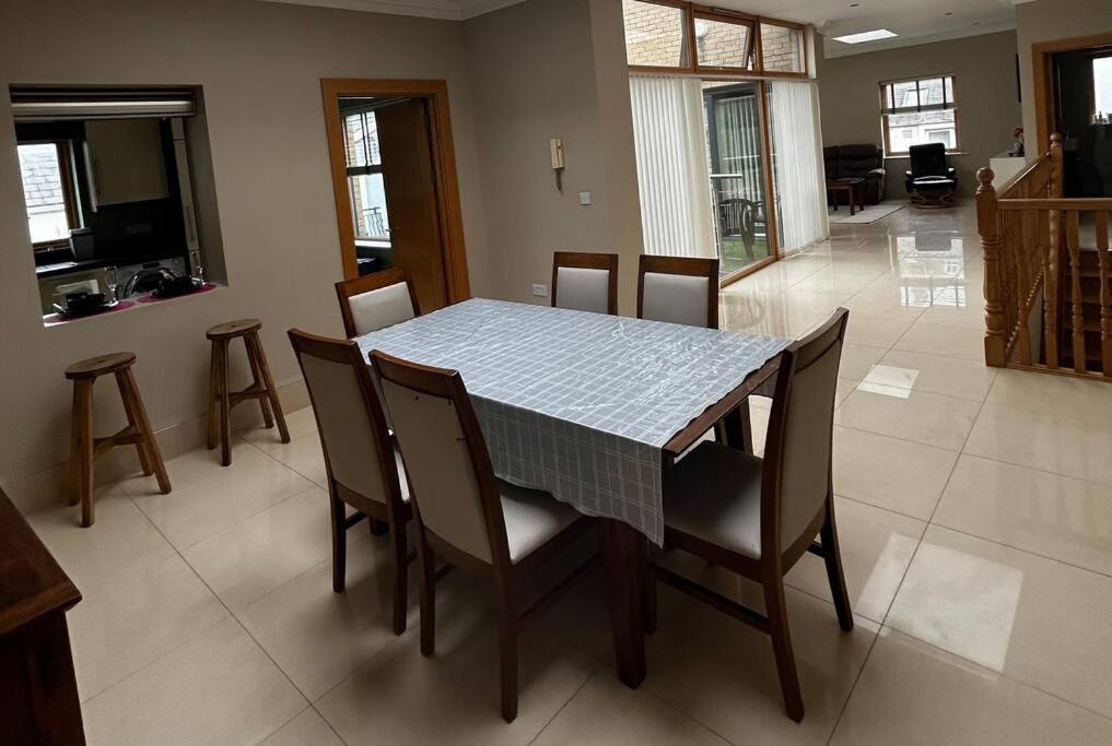 Central Spacious House Close Temple Bar * Dublin