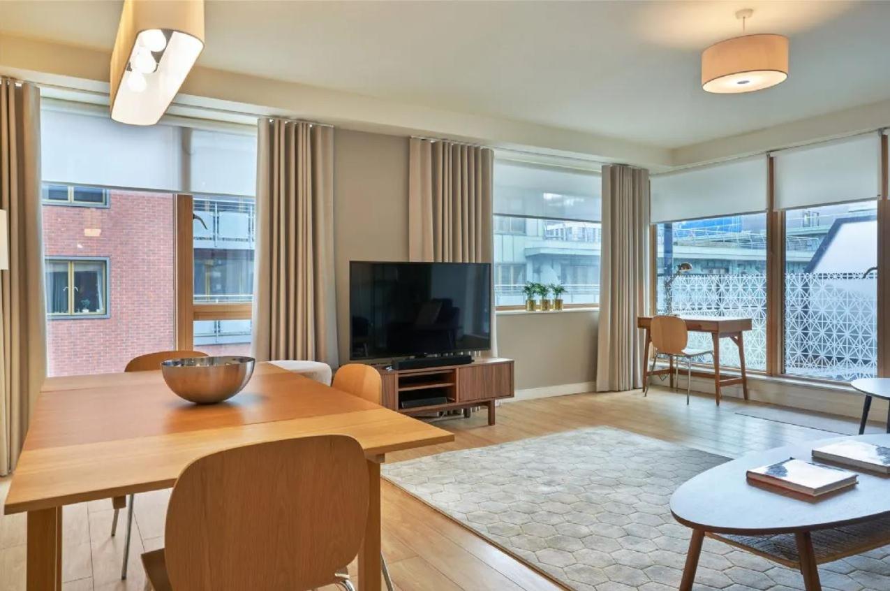 Holiday home Large Stylish Bright & Luxurious 2 Bed