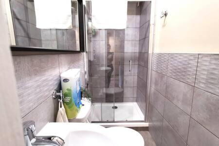 Great Location 1bed Off Oconnell St Apartment *