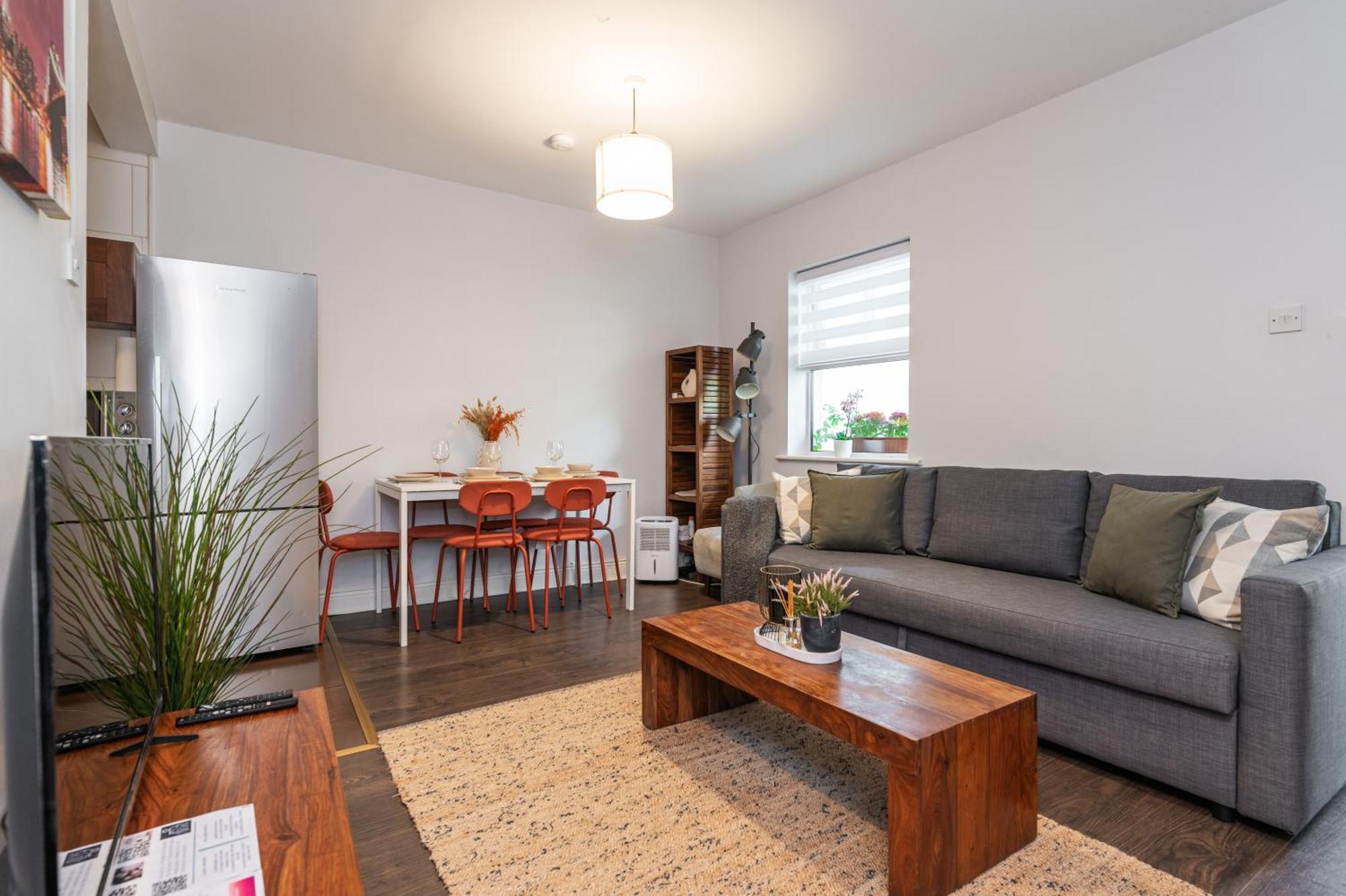 Lovely 2-bed In The Heart Of Apartment *
