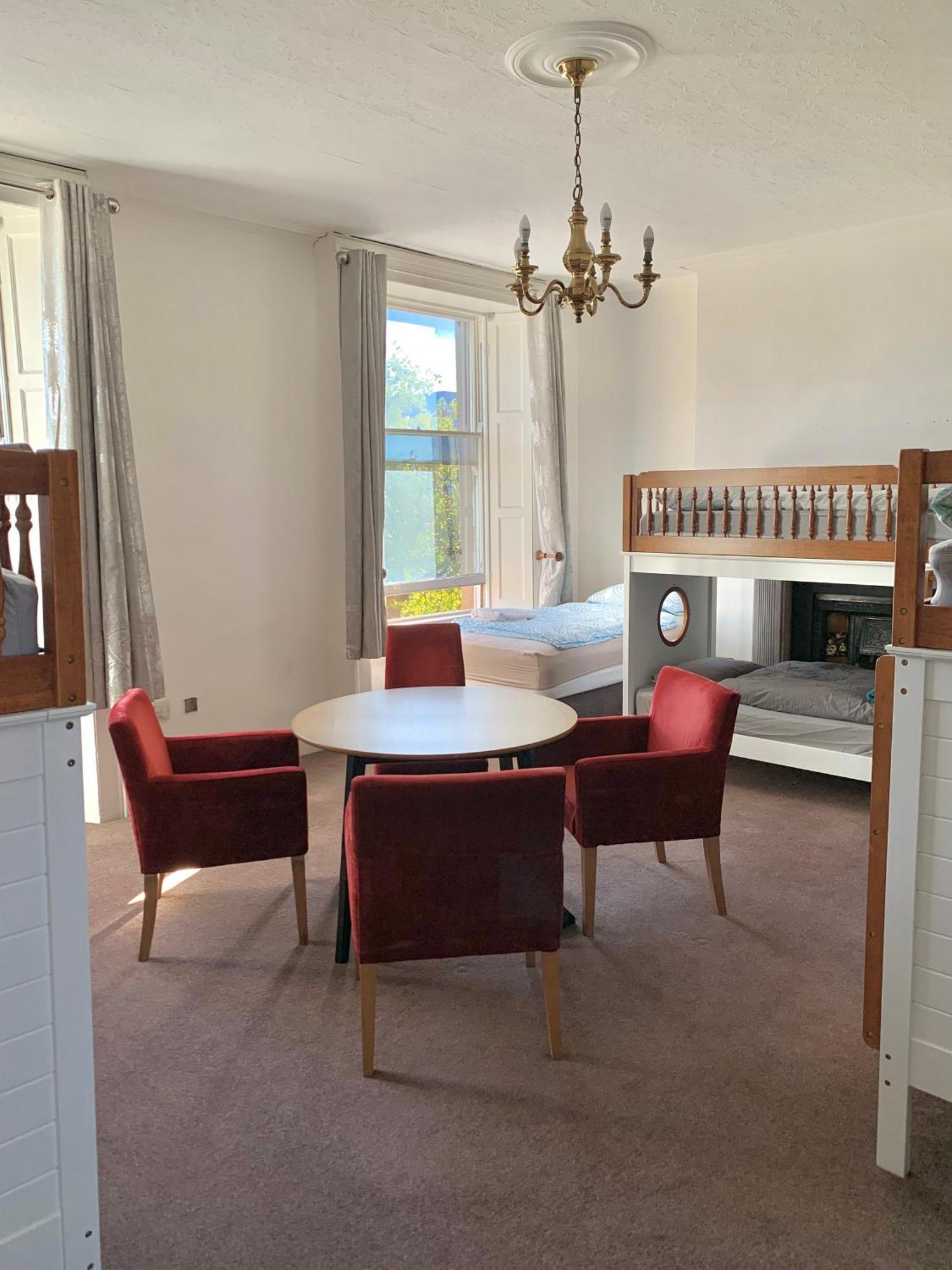 Guest house The Liffey Private *