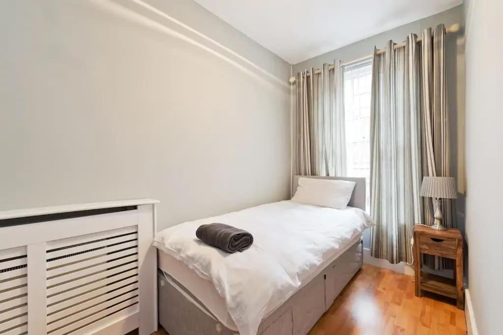 Beautiful, Large 4 Bedroom City Centre Townhouse Apartment Dublin
