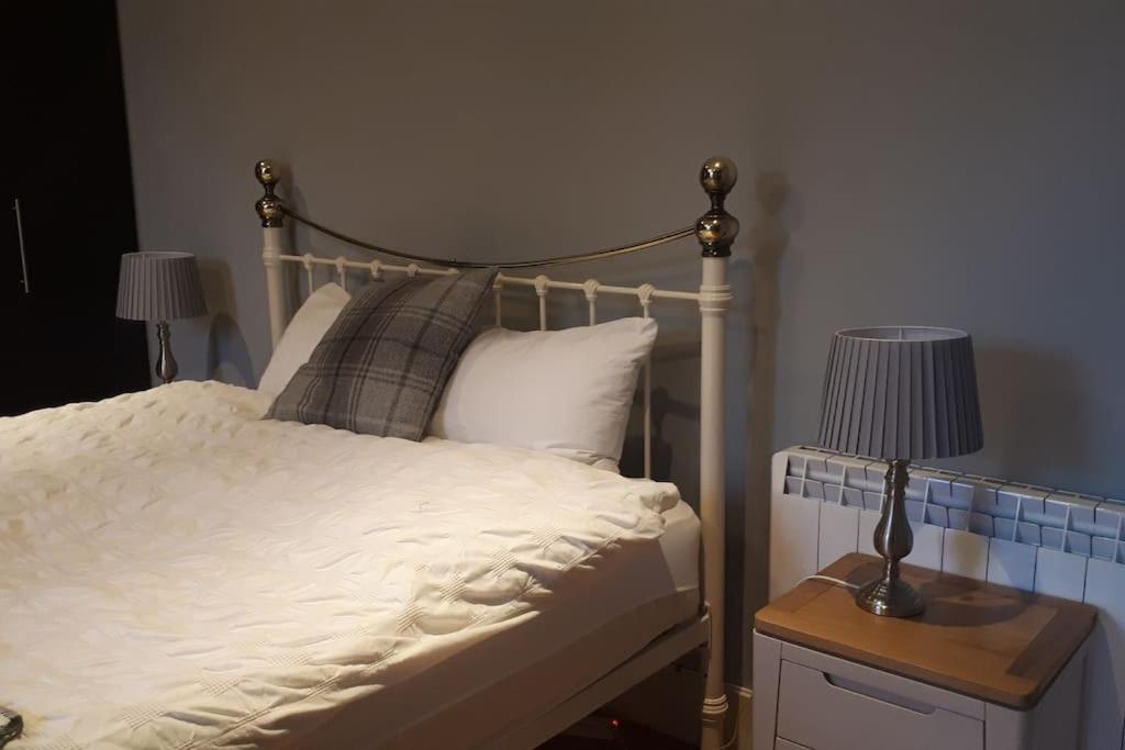 Beautiful, Large 4 Bedroom City Centre Townhouse
