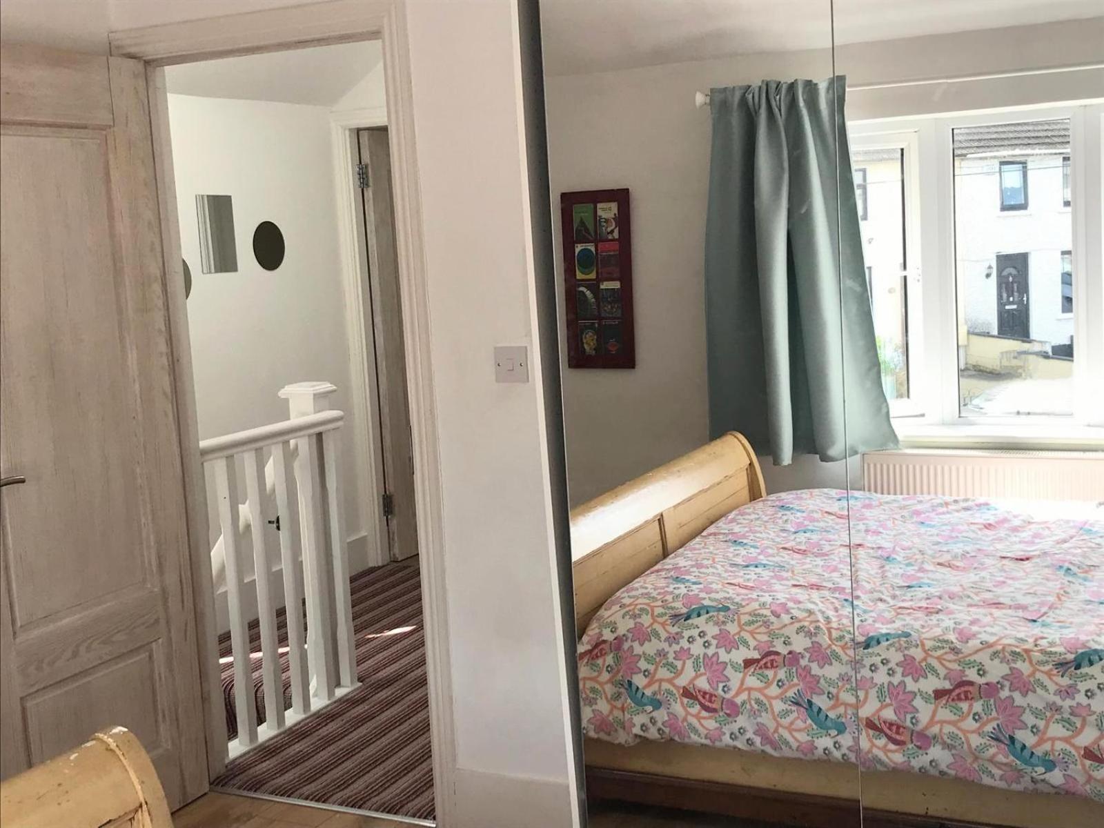 Apartment Spacious 3 Bed Townhouse In 12 Dublin